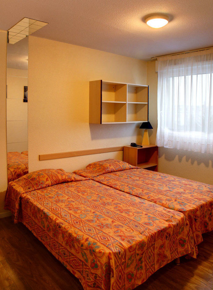 Kosy Appart'Hotel Le Champ De Mars Реймс Экстерьер фото