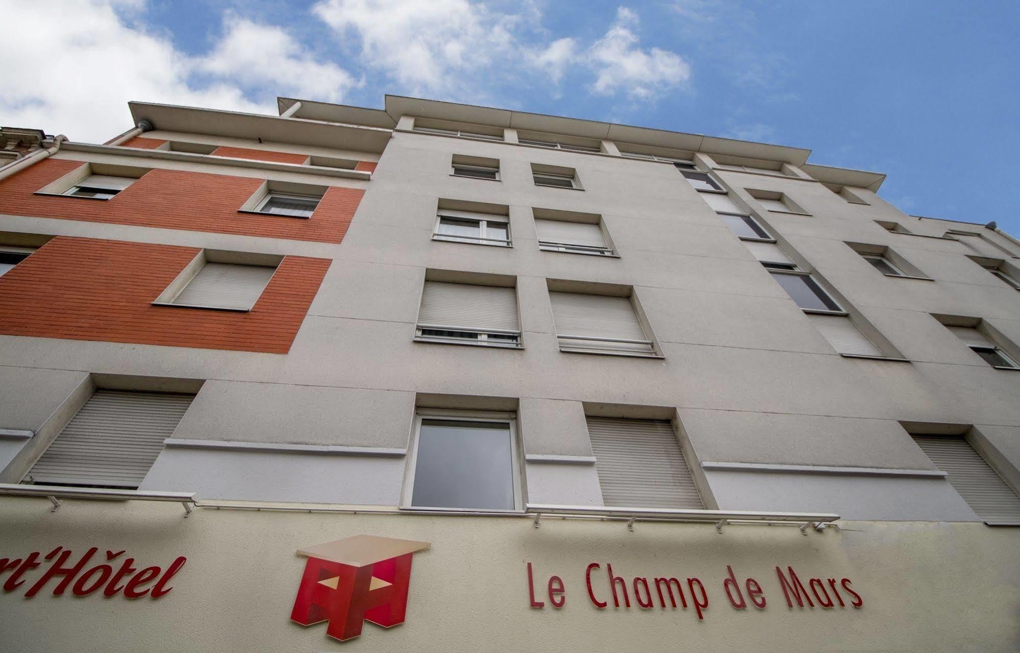 Kosy Appart'Hotel Le Champ De Mars Реймс Экстерьер фото