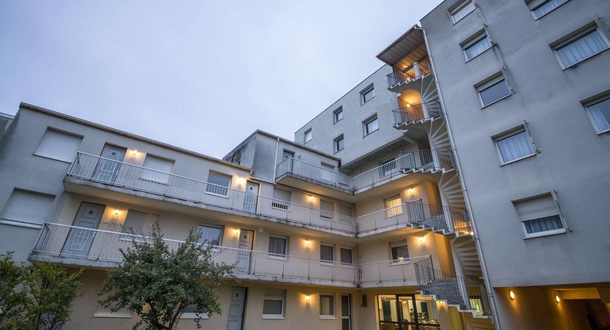Kosy Appart'Hotel Le Champ De Mars Реймс Экстерьер фото