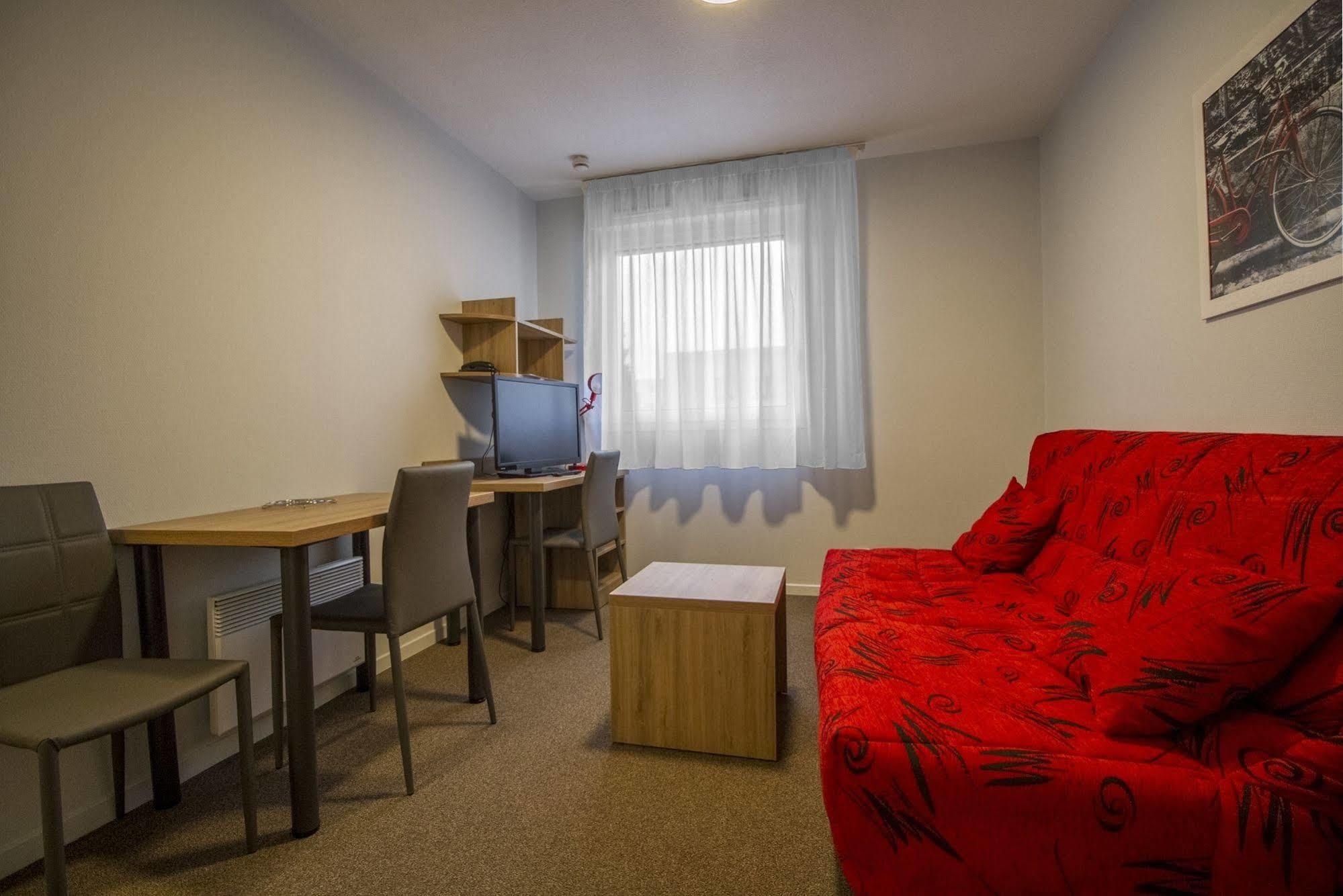Kosy Appart'Hotel Le Champ De Mars Реймс Экстерьер фото