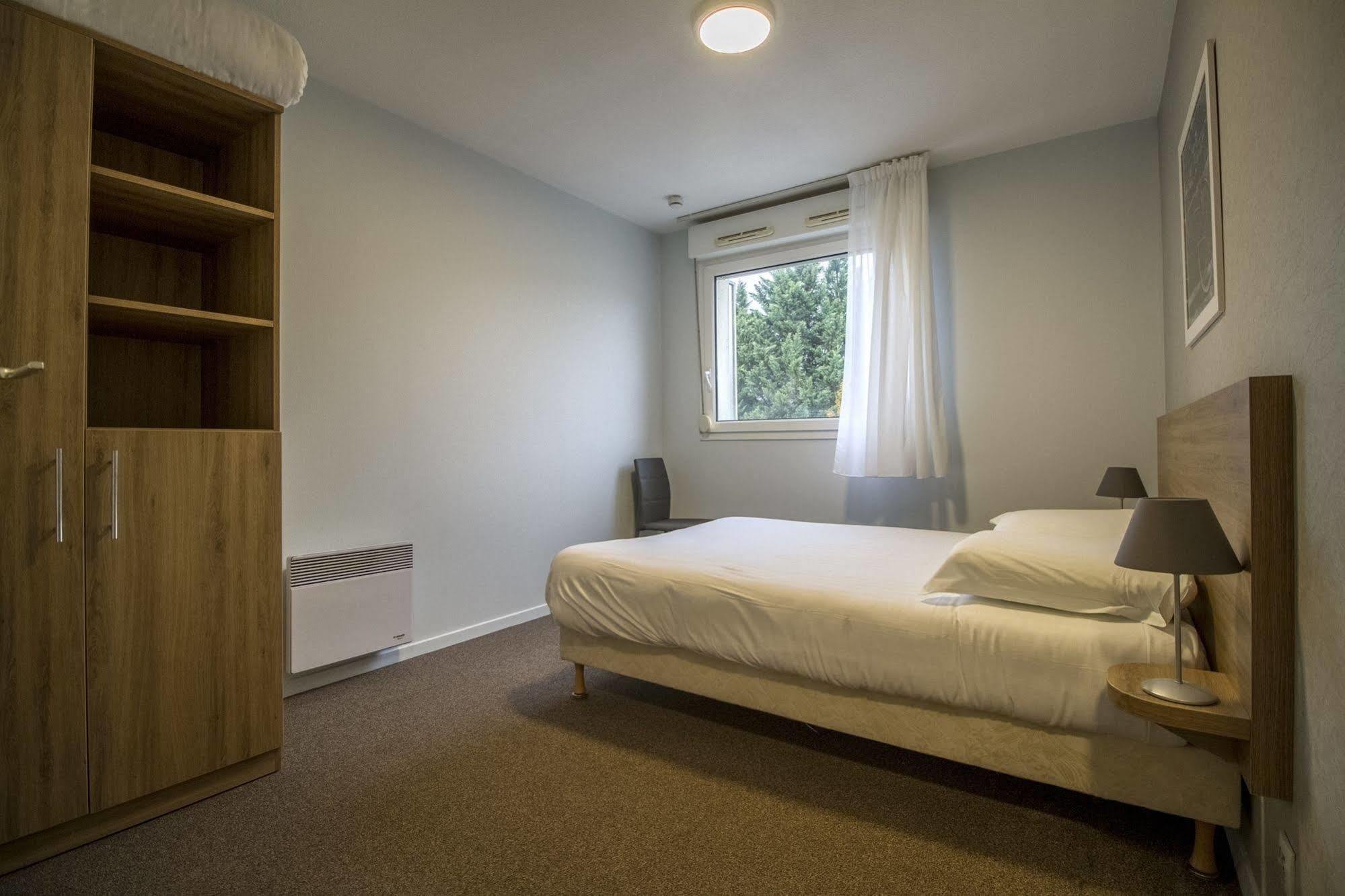 Kosy Appart'Hotel Le Champ De Mars Реймс Экстерьер фото