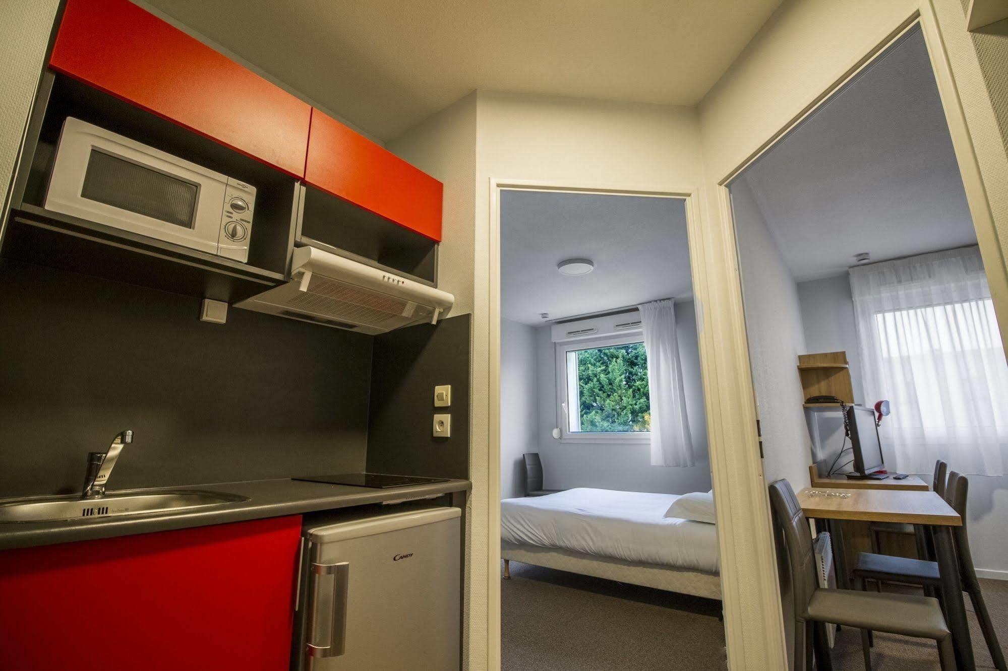 Kosy Appart'Hotel Le Champ De Mars Реймс Экстерьер фото